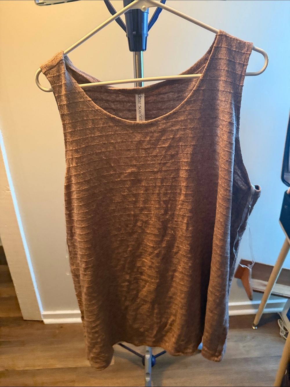 Soft Ribbed Tank Top with sweater - Brown